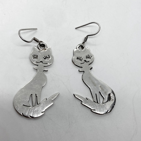 Taxco Jewelry - Vtg Taxco 925 Sterling Silver Kitty Cat Dangle Earrings | 1.9” L | 14g W